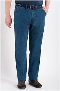 Jeans van Pionier.